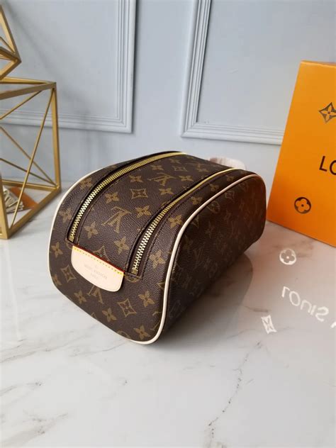 fake louis toiletree bag|How to Know If Louis Vuitton Bag Is Real Or Fake: A $2,000 Scam.